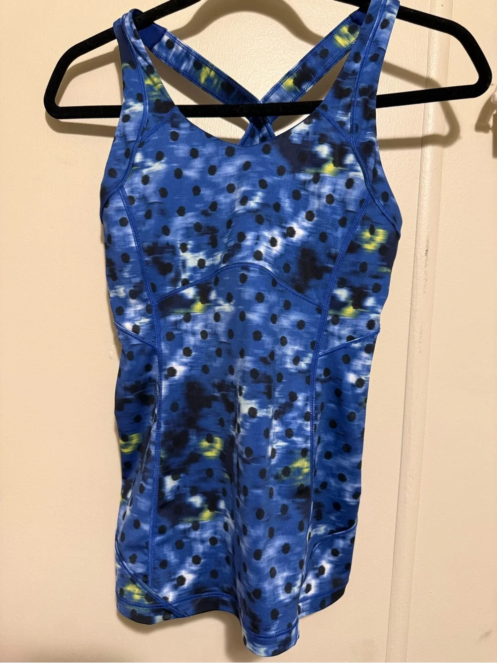 Lululemon Kanto Catch Me Tank size 4